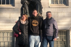 29/01: Alunos e professores em visita ao campus da Universidade de Harvard, tendo como guia o nosso querido Sempre-Aluno Pedro Duarte Moreira, estudante da Universidade.