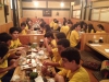 3-alunos-em-restaurante-tpico-japons